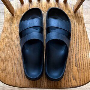 Old Navy Partially Plant-Based Slide Sandals - Black
